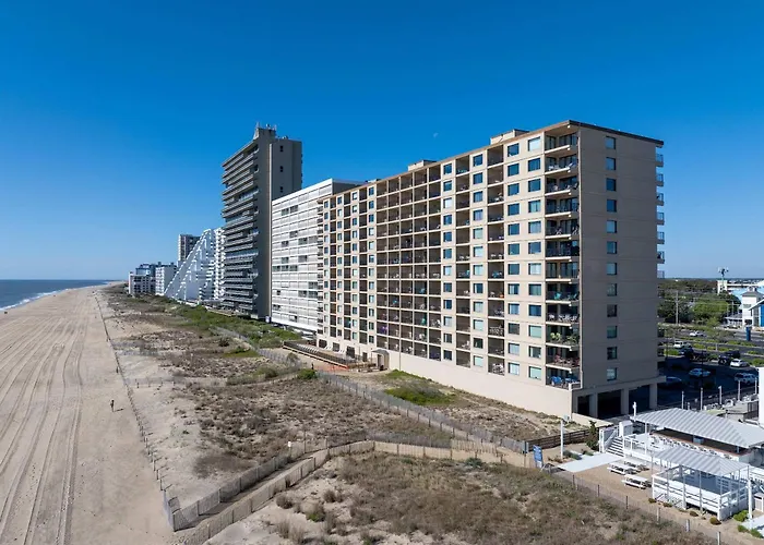 Spectacular Oceanfront Penthouse - Unit 1204 Holiday home *