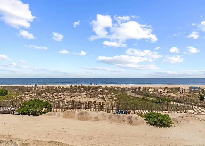 Spectacular Oceanfront Penthouse - Unit 1204 Holiday home *